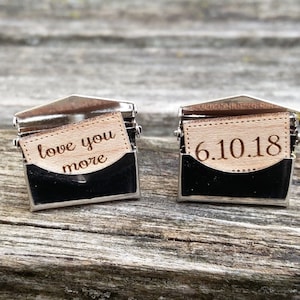 Gemelos personalizados con forma de sobre. Regalos para bodas, hombres, novios, aniversarios, cumpleaños, San Valentín. Aceptamos pedidos personalizados.