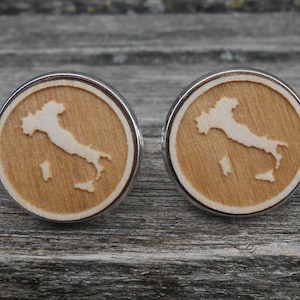 Boutons de manchette en bois d'Italie. Gravé au laser. Mariage, homme, cadeau de garçon d'honneur, papa. Les commandes personnalisées sont les bienvenues. Carte, pays, personnalisation. Rome, Venise