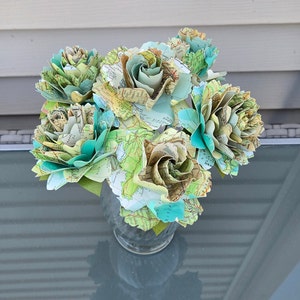 Vintage kaartbloemen, half dozijn. Rozen en dahlia's. Bruiloft, papieren bloemboeket. Cadeau eerste jubileum. Moederdag, kaartboeket