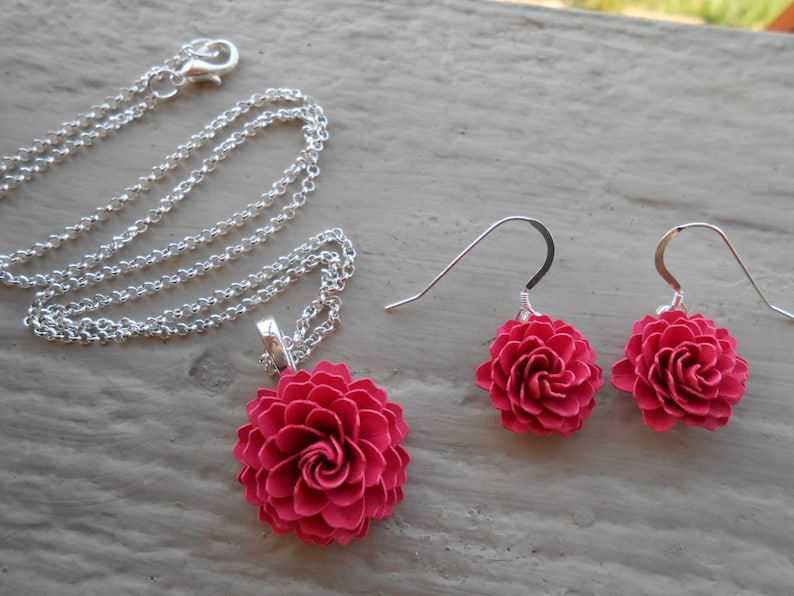 Dahlia Earring