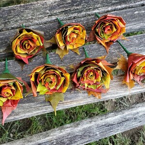 Ahornblatt Boutonniere. ECHTE BLÄTTER! Hochzeit Boutonniere, Corsage, Groomsmen Geschenk, Bräutigam, Hochzeitsfeier