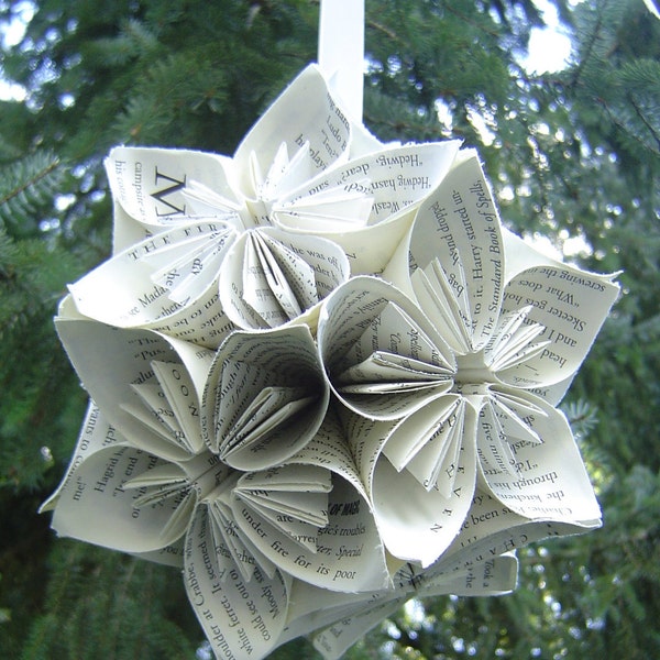 ÉNORME LIVRE Boule Kusudama en papier, fleurs en papier origami, excellent cadeau ou décoration