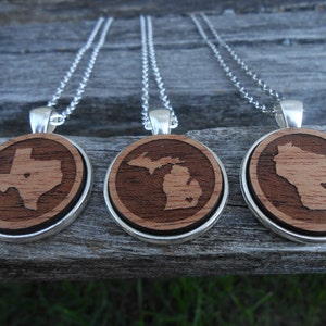 CHOOSE YOUR STATE Necklace. Laser Engraved Wood. Wedding, Men, Women, Unique Gift. Texas, Michigan, Wisconsin, Hawaii, New York