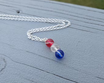 Collier or Jaune, 18K, avec Coeur Émaillé Rouge Central, Croix Et