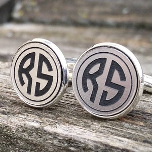 Gemelos con monograma. ELIGE TUS LETRAS. Bodas, hombres, novios, regalo para padrinos de boda, papá. Personalizado. Oro o plata