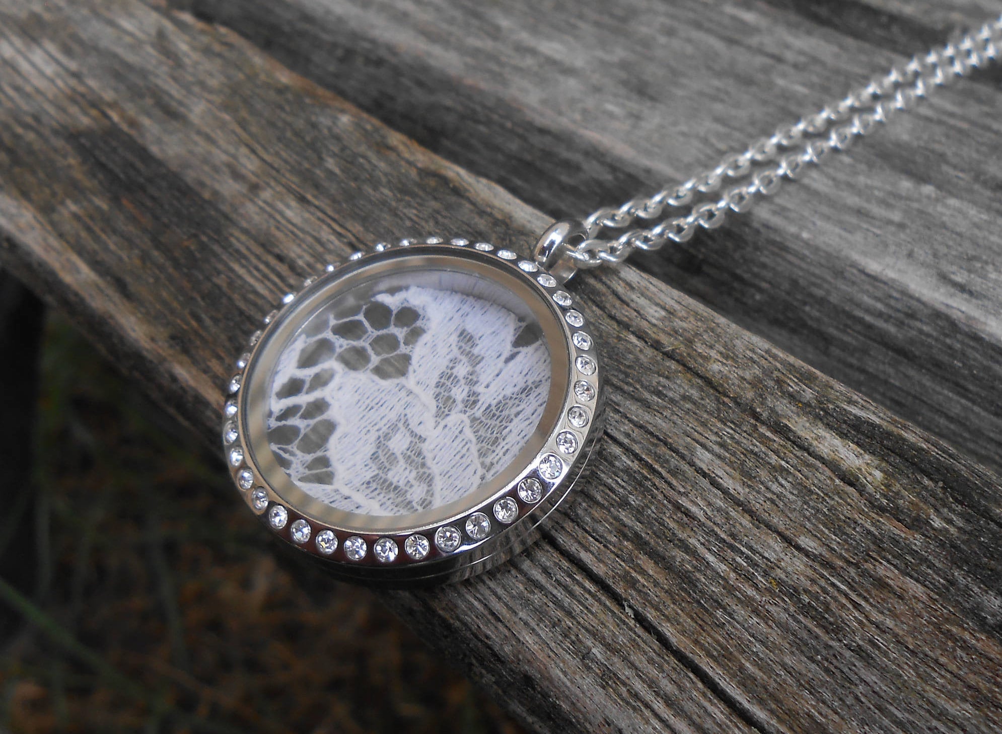 Wedding Dress Lace Locket Necklace. Bridesmaid Gift, Mother of the Bride, Bridal Jewelry, Something Borrowed. Memory Locket.