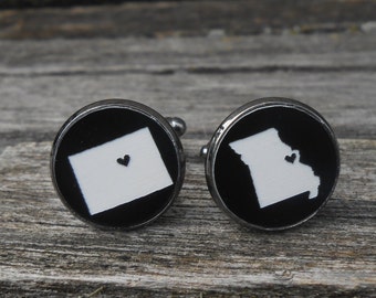 Boutons de manchette d'État pour elle et lui. Acrylique noir et blanc. Cadeau pour homme d'honneur, mariage, homme d'honneur, anniversaire, marié