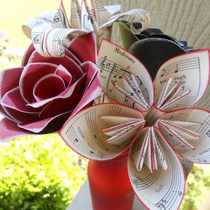 Sheet Music Bouquet. CHOOSE YOUR COLORS. Musician Gift, First Anniversary, Birthday, Gift For Her, Gift For Mom
