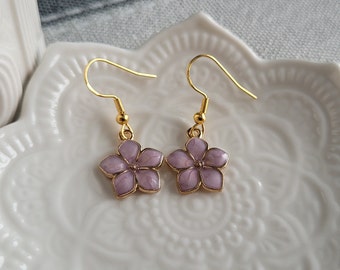 Boucles D'oreilles Pendantes Fleur De Sakura Rose Doré – Neuf Avec étiquettes