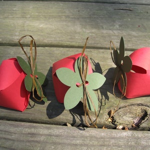50 Strawberry Favor Boxes, 3.5 x 2 inch. Weddings, Showers, Birthdays, Gifts. CUSTOM ORDERS WELCOME. Any Amount Available