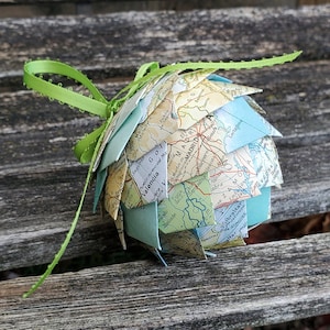 Ornamento de papel com mapa da Espanha. Decoração, Natal, Presente, Aniversário, Bodas de Ouro, Casamento.