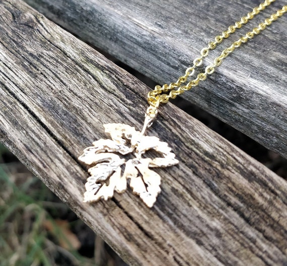 【2plan】24SS★ [MADE] 049 Leaf Medal Necklace IMG-8046.jpg?v=1691543508&