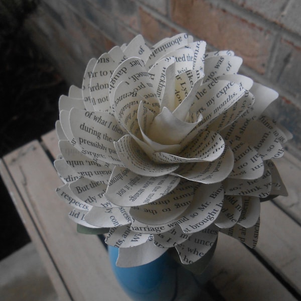 Pride & Prejudice Book Dahlia. Unique Gift, Paper Flower, Anniversary, Birthday, Wedding Favor, Mother's Day, Valentine.