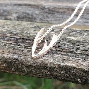 Deer Antler Necklace. Gift For Anniversary, Birthday, Christmas, Gift For Mom, Gift For Dad. Deer Necklace