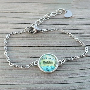 Pulsera personalizada con mapa. ELIGE TU LUGAR. Boda, aniversario, regalo de Navidad, ciudadanía, dama de honor, novia.