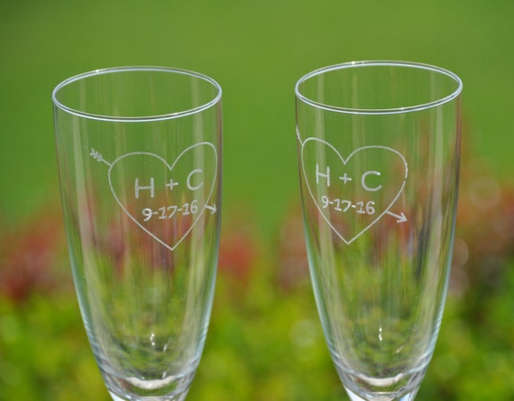Personalized Champagne Flutes. Wedding, Couple Gift. Laser Engraved Wine Glass. Party Favor, Wedding Favor, Custom Glasses