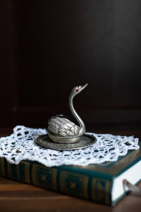 Swan Ring Holder Dish, Silver EP Zinc Vintage (2026-24)