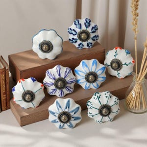 Vintage blommig skåpknopp, handgjord keramisk lådhandtag, rustik köksutrustning för byråskåp, möbler, hemuppgradering