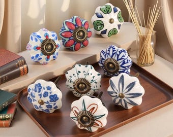 Pomo de cerámica floral vintage para armario, tirador decorativo pintado a mano, herraje bohemio rústico para muebles de cocina, aparador, etc.