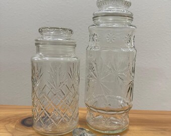 VINTAGE 70er Jahre Mr. Peanut Planters Glasgefäße (2er Set) + seltener versilberter Löffel