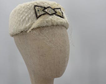 Vintage 50s Birdcage Veil Ivory Pillbox Beret Hat