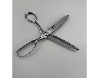 Vintage Wiss Dressmaker Tailor Serrated Zig Zag Pinking Shears Scissors 9"