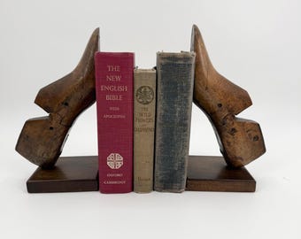 Vintage Wooden Cobbler Shoe Forms (Lasts) Mounted Bookends Unique Home Decor