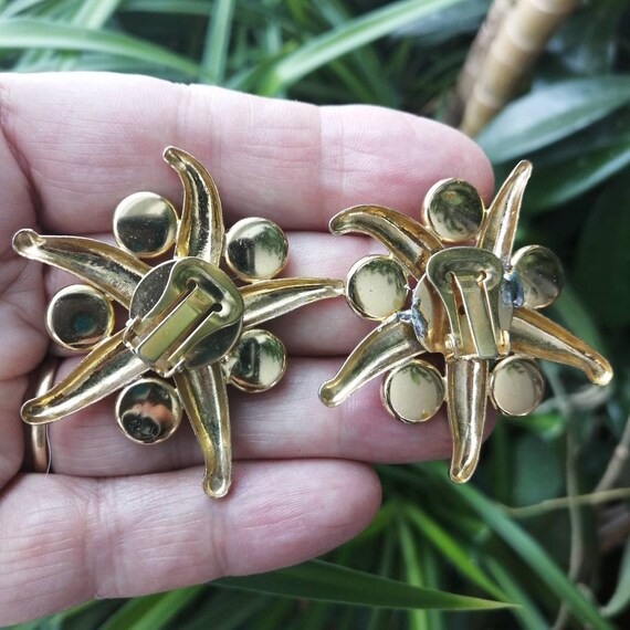 Vintage starfish earrings, gold and blue Large cl… - image 6