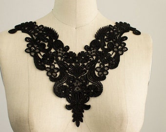 Black Rayon Venise Lace Applique Collar / Bridal Applique / Venetian Lace / Neckline / Vintage Style