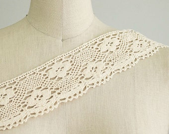 Lucinda Large Natural Cotton Cream Floral Cluny Lace Trim / 2.5 Inch / Vintage Style Hem Dress / Home Decor