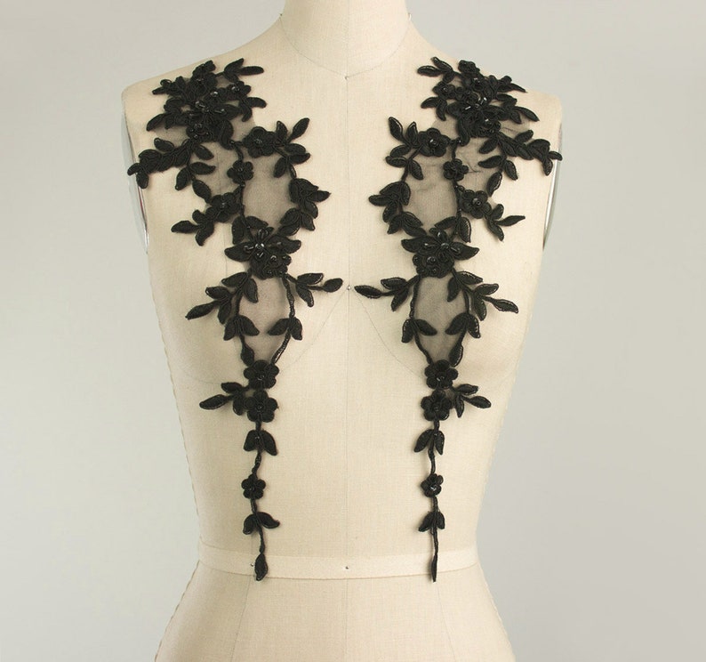 Pretty Black Venise Beaded /& Sequin Collars x 1pair