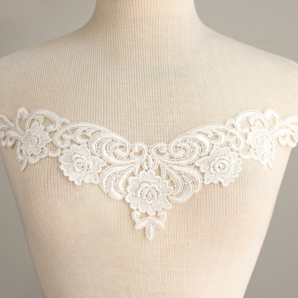 Large Stunning Victorian Ivory Venice Lace Appliqué Collar Vintage Neckline Décolletage Belt Prom Bridal Wedding Gown Off Shoulder Dress