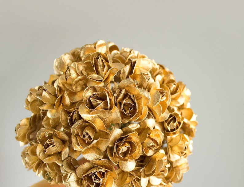 BOUQUET Gold Paper Flowers 14mm Size 0.5 inches METALLIC ROSES Also in Silver Wedding Favors Anniversary Cake Topper Ears
