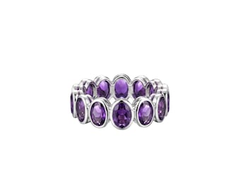 Anello eternity con ametista taglio ovale, fascia con gemma viola, argento sterling, pietra portafortuna di febbraio