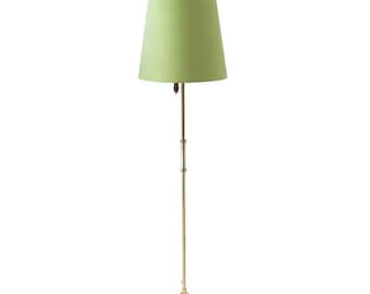 Set di 2 lampade da terra in ottone, con treppiede rivestito in pelle, illuminazione in stile moderno di metà secolo.