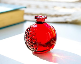 1PC 2in Red Crystal Pomegranate Figurine K9 Glass Fruit Paperweight Home Desk Decor