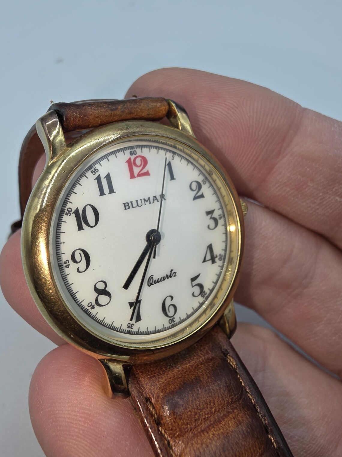 Vintage Blumar Quartz Watch – Model 80339-1 – 1990s Classic Gold-Tone Retro Wristwatch, photo 3 sur 5