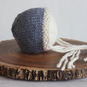 David Bonnet. Newborn Bonnet,Newborn knit bonnet, Newborn photograpghy prop,Blue and white bonnet,Soft newborn bonnet,Soft hat,Photo props,R