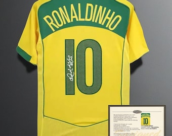 Maglia tributo stampata e autografata da Ronaldinho per il Brasile 2004 (leggi la descrizione)