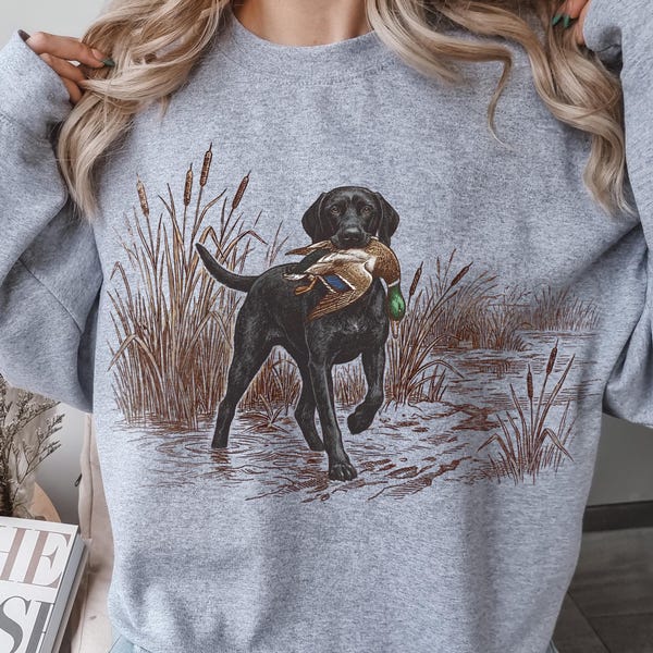 Vintage Black Labrador Retriever Bird Dog Hunting Sweatshirt,Retro 90s Yellow Lab,Country Outdoor Crewneck | Unisex Rustic Wildlife Pullover