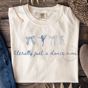 Littéralement juste une maman qui danse PNG , Mama Dance récital, Compétition de danse, Tenue de fête des mères, Dance moms, Comp Ballerina mom design Dancer Mommy