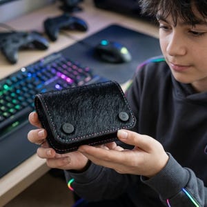 Ayn Thor-fodral – Retro handhållet spelgrepp i äkta läder, anpassningsbart