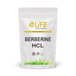Può includere: Busta bianca di Nutri Life Supplements Berberine HCL. La confezione presenta il logo del marchio, le parole "FOOD SUPPLEMENTS" e il testo "BERBERINE HCL". La busta mostra anche la bandiera del Regno Unito e un sigillo "Clean Product".