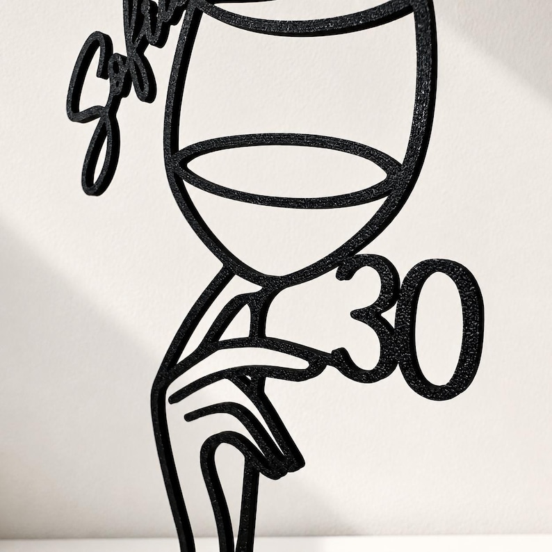 Geburtstagsgeschenk 30 mit personalisiertem Namen, Weinglas und Line Art Design.