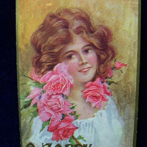 Cartão postal vintage de Páscoa linda garota