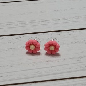 Pink Flower Stud Earrings, Pink Flower Post Earrings, Pink Flower Earrings, Pink Flower Studs, Flower Earrings Pink, Flower Studs Pink