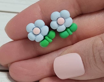 Blue Flower Stud Earrings, Blue Flower Post Earrings, Blue Flower Earrings, Flower Earrings Blue, Flower Studs Blue, Blue Daisy Studs