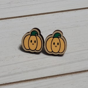 Kawaii Pumpkin Earrings, Pumpkin Stud Earrings, Halloween Earrings, Hand Painted Wood Earrings, Pumpkin Wood Stud Earrings, Pumpkin Studs