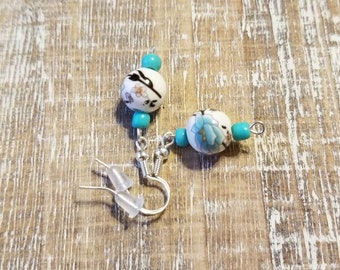 Teal and White Flower Glass Dangle Earrings