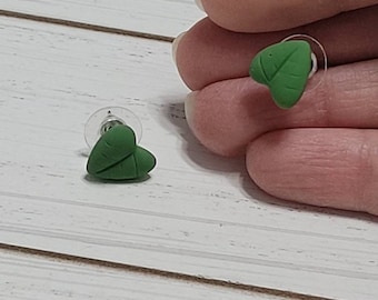 Leaf Studs, Tiny Leaf Earrings, Leaf Heart Studs, Green Leaf Studs 12mm, Leaf Stud Earrings, Leaf Post Earrings